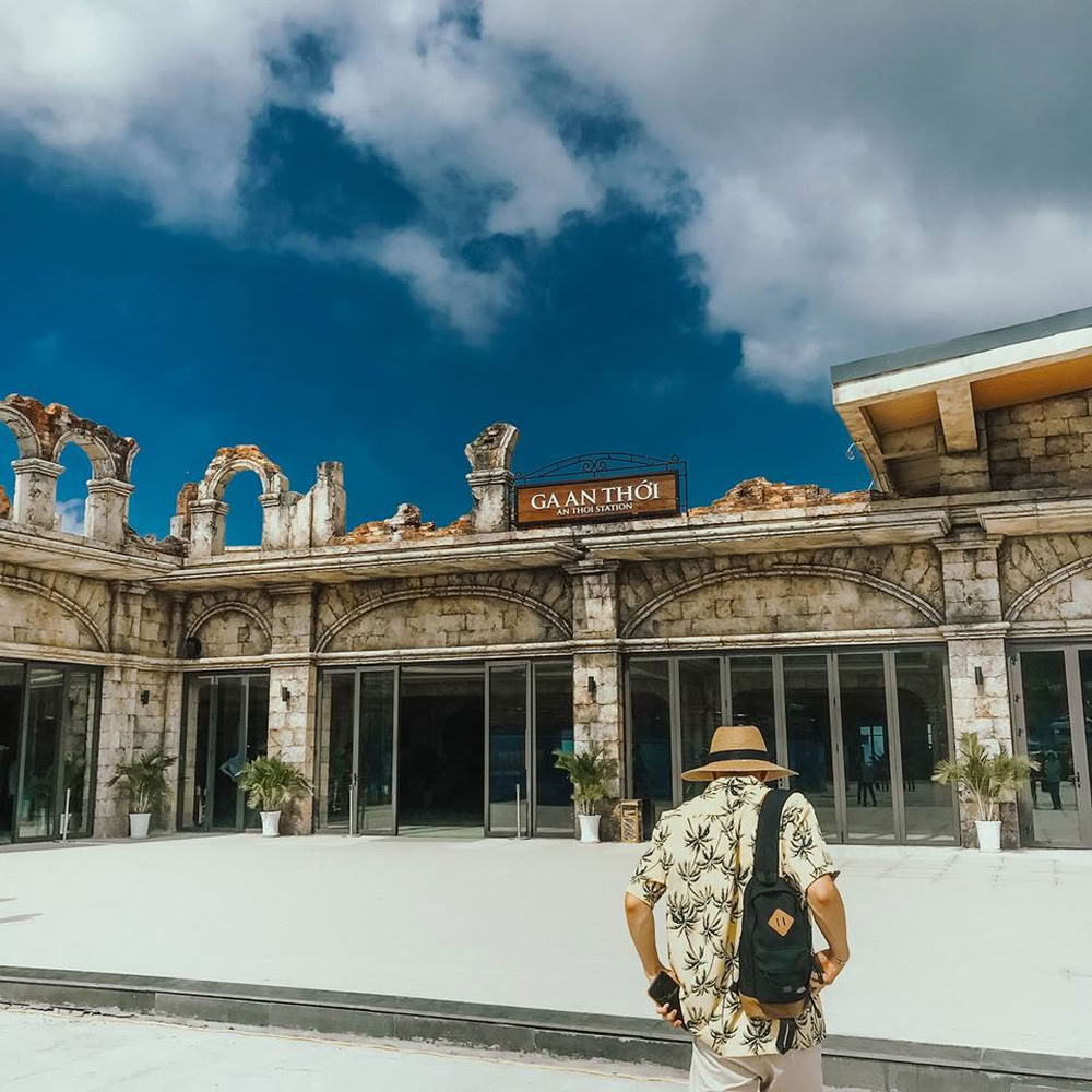 Entrée principale de la gare d'An Thới.